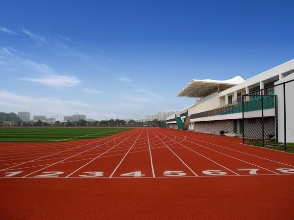 新国标塑胶跑道施工