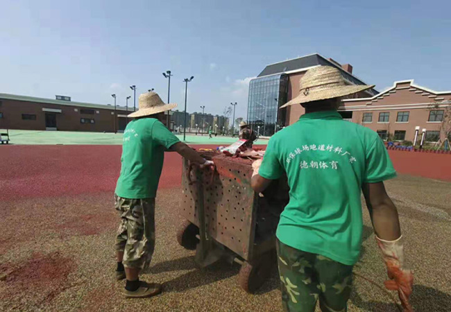 塑胶跑道材料