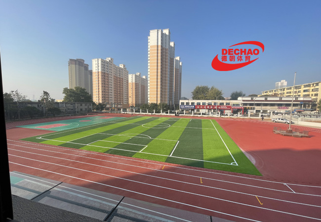小学运动场