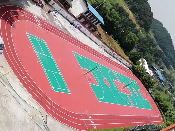塑胶跑道材料
