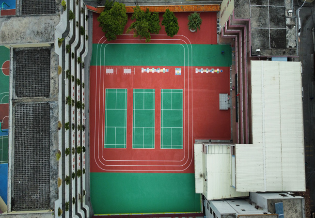 广东肇庆德庆县第三小学1700平方4mm弹性丙烯酸球场