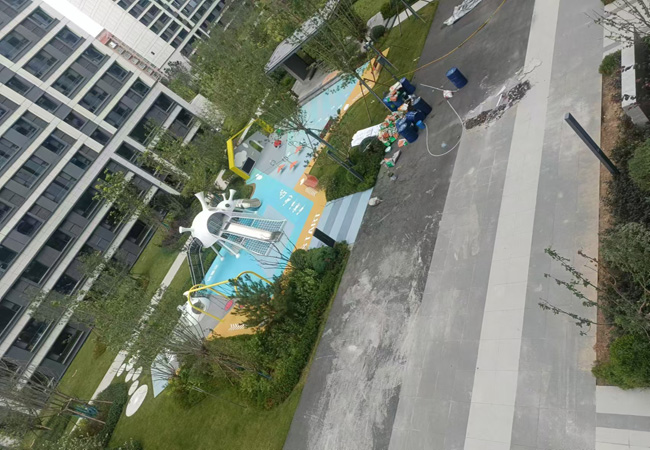 陕西省榆林市高新区能源路与通源路交叉口东北角1000平方彩色EPDM塑胶跑道!
